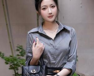 秀人网 – 见过小海臀Rena的裸足美图后，真想把自己也扎进画面里？