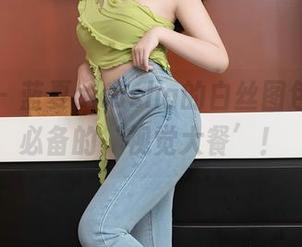 秀人网 – 蓝夏akasha的白丝图包，今夏必备的‘视觉大餐’！
