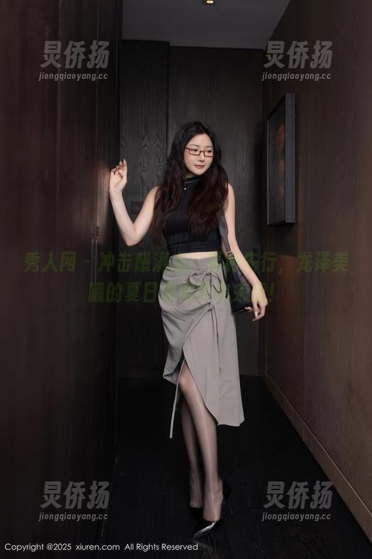 秀人网-龙泽美曦 秀人网 - 冲击感满点!福利先行,龙泽美曦的夏日原图等你来撩!