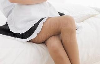紧急企划 – 樱樱樱可的定制泳衣写真，简直是游泳池边的时尚教科书！
