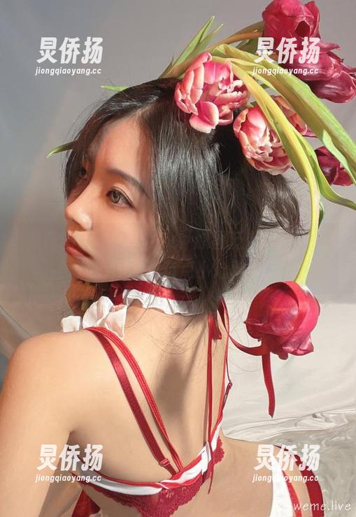 纪念小小v 微密圈 - 纪念小小v,原图泛起的淑女风情,让我有点小心动。