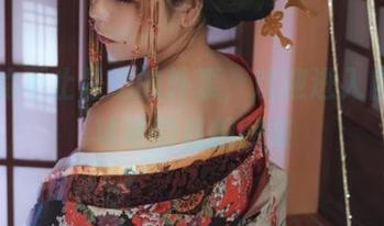 透明的不止是她的外表，欢迎进入自闭颜球球的私拍图集