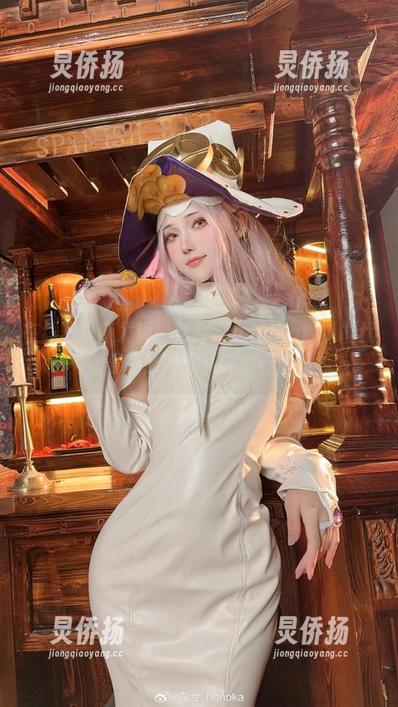 花兮_honoka 在线写真新发现:花兮_honoka的“能代需要少冰吗”,好奇心满满