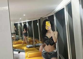 微密圈 – 哎呀，葛征的蝙蝠皮服，图库里的精选真是让人又爱又恨，恨的是我怎么没这个身材！