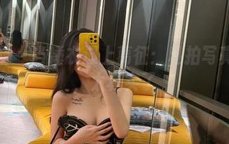 微密圈 – 当睡衣遇上葛征：私拍写真之美，太真实了