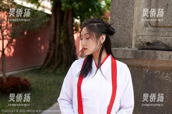 蜜桃社-陌子Mandy 蜜桃社 - 在陌子Mandy的制服精选作品中,就像翻开一个个小秘密