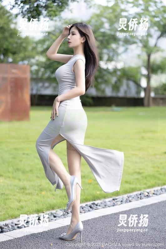 语画界 - 想看看浴室里的小海臀Rena？原图现在免费注目！