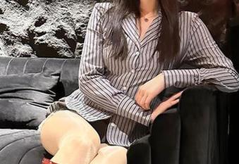 微密圈 – 酒红色迷雾下的轩子巨2兔写真合集：看了让你不自觉想模仿的风格！