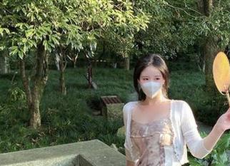 微密圈 – 精选软妹小九九蕾丝胖次，靠近她的世界，真的好奇妙
