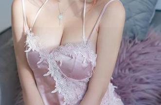 幻想过期米线线喵：在婚纱的美图图集中流连忘返