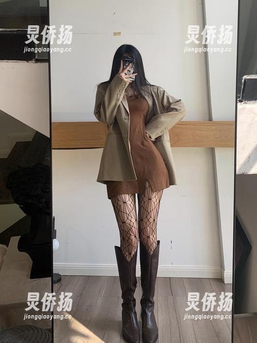微密圈 - 丝袜与幽默并行，陈佩奇的观看合集，一起探索那些微妙的瞬间！