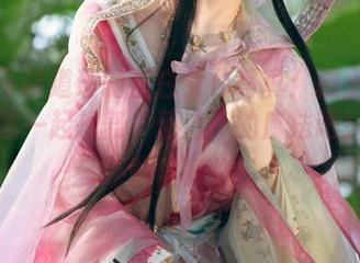 雯妹不讲道理的蓝白女仆写真：披上围裙，跟我一起挥舞“清洁”的魔法吧！壁纸还能催眠你！