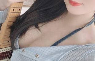 霜月shimo的自拍我只想说：为何她的每个cos都让我狂心动？