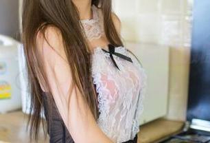 青豆客 – Yumi尤美，你的制服原图让我不小心多看了几眼！