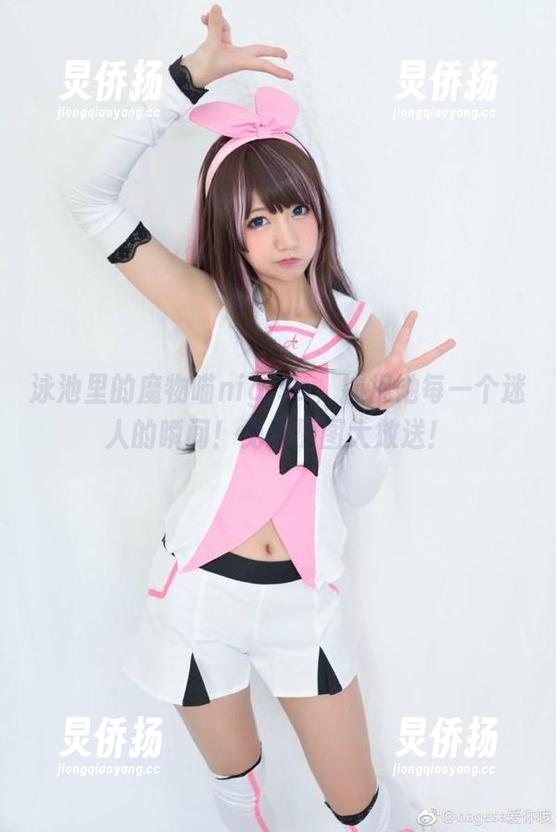 泳池里的魔物喵nigisa，捕捉她每一个迷人的瞬间！免费原图大放送！